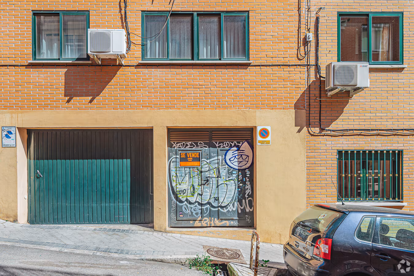 Local comercial cerrado en Madrid